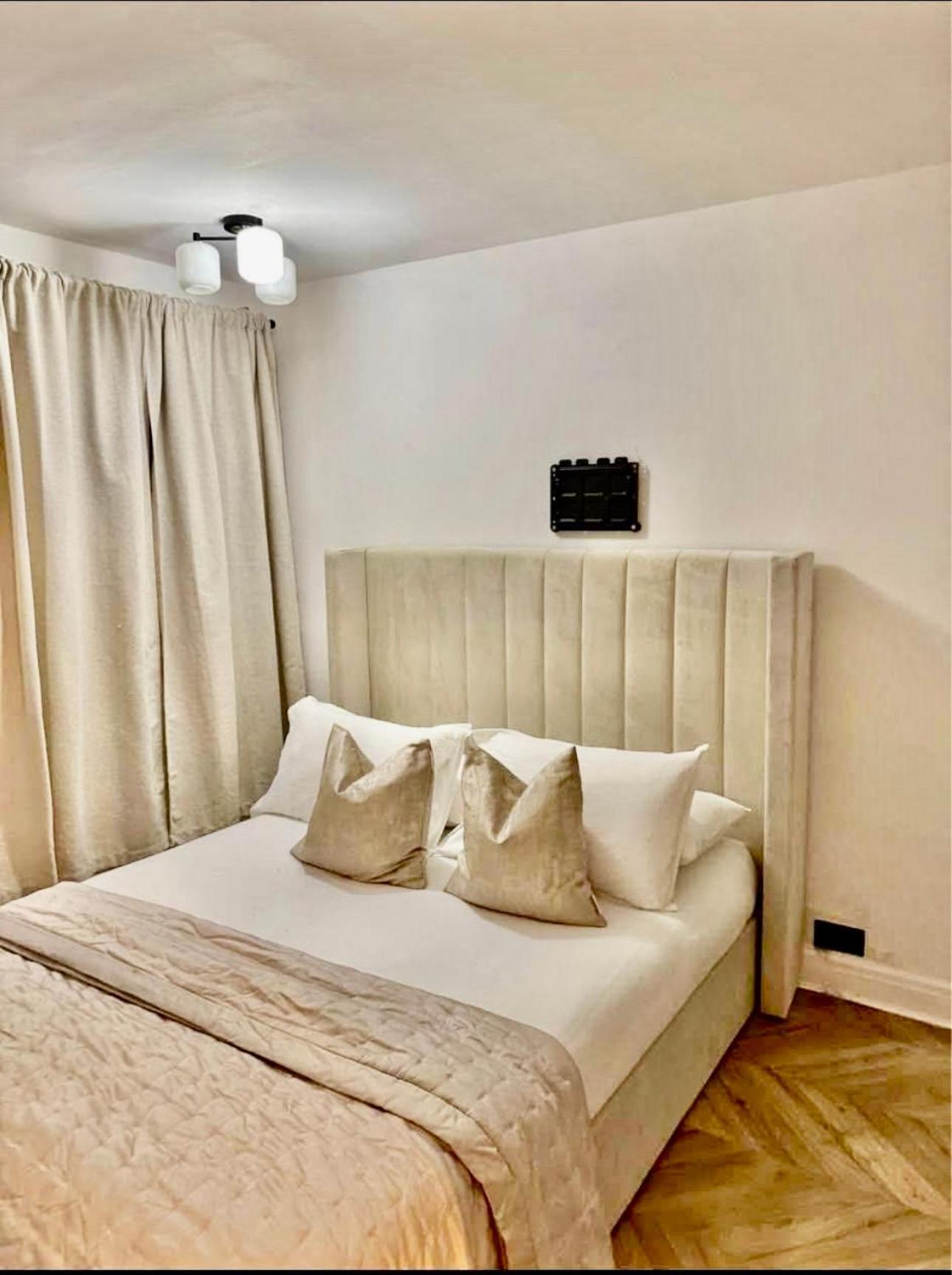 Stunning 2br In The Heart Of Chelsea Appartamento *